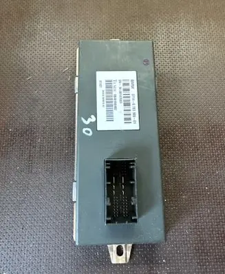 BMW 5 E60 E61 Air suspension control unit module (rear) 6783986 00401804B2 00147883