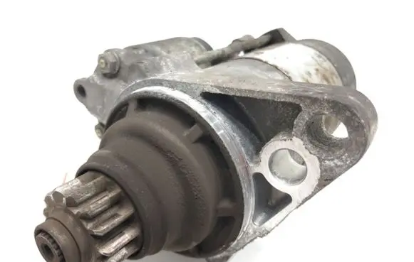 Volkswagen Golf VII Starter motor 02Z911024B