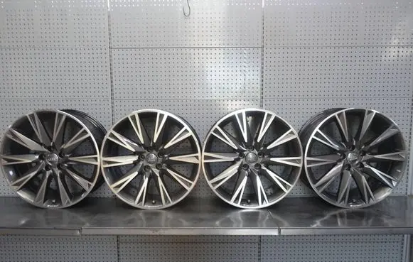 Audi e-tron R20 alloy rim 4KE071490A 4KE071490