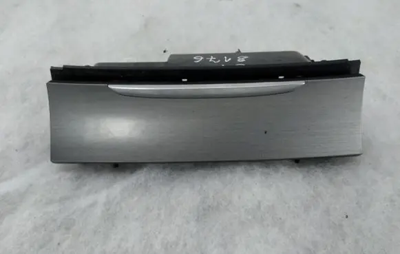 Volkswagen PASSAT B7 Ashtray (front) 3C0863284K