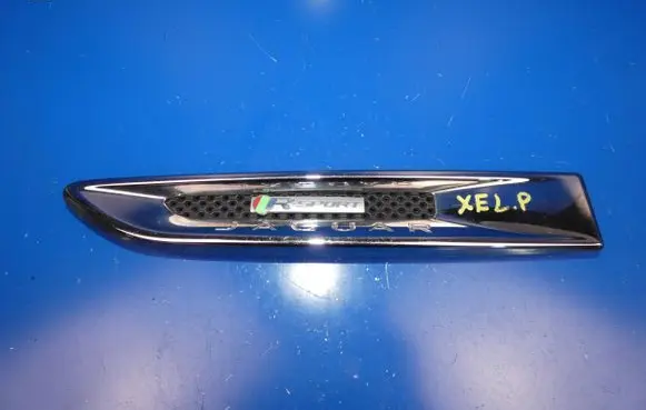 Jaguar XE Fender trim (molding) GX6M280B11AA