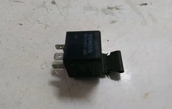 Mercedes-Benz C W202 Other relay 0025421719