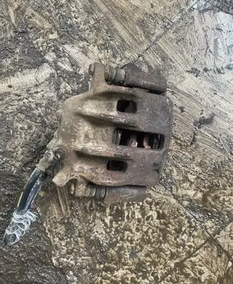 Peugeot 607 Front brake caliper