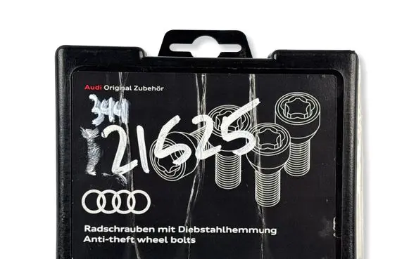 Audi A4 S4 B9 8W Anti-theft wheel nuts and lock 82A071455