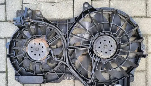 Audi A6 S6 C6 4F Air conditioning (A/C) fan (condenser) 