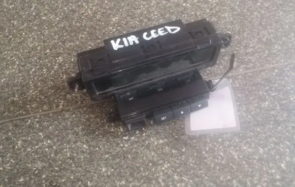 KIA Ceed Screen/display/small screen 957101H700