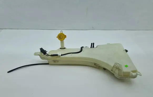 Jeep Grand Cherokee WL Windshield washer fluid reservoir/tank P68421116AC 68421116AC