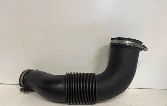 Audi Q7 4L Air intake hose/pipe 4L0129628D
