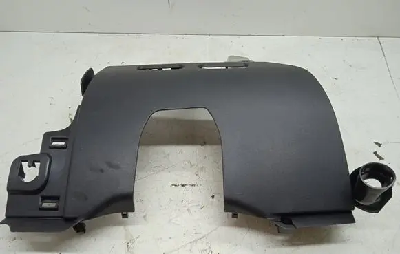 Dashboard lower bottom trim panel