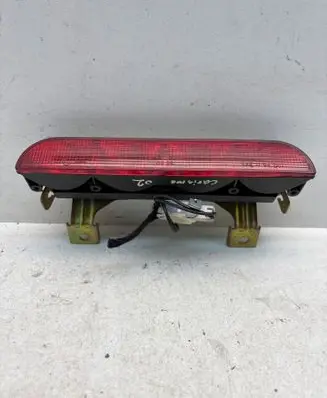 Third/center stoplight