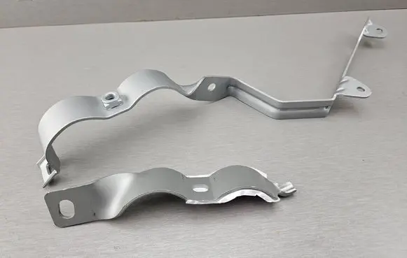 BMW 5 E39 Muffler mount bracket/holder 2247980 2247983 18212247980
