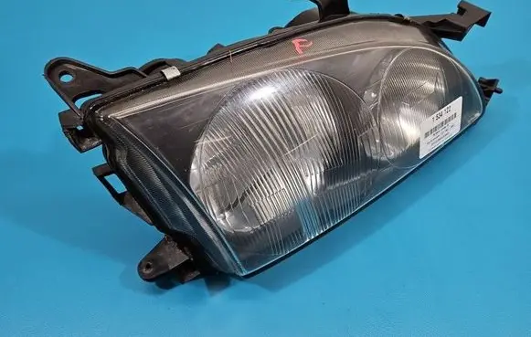 Toyota Avensis T220 Headlight/headlamp IMPRK1534122