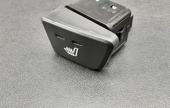 Hyundai i30 Seat heating switch 933402L000 933402L000WK