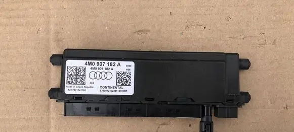 Audi Q7 4M Seat control module 4M0907182A A2C7371541300