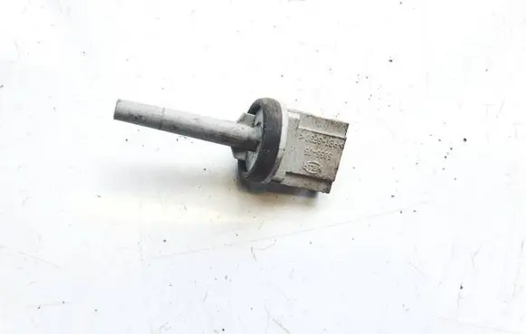 Volkswagen PASSAT B5.5 Interior temperature sensor 1J0907543A