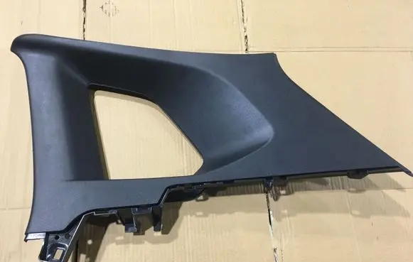 Volkswagen Tiguan (D)pillar trim (top) 5NA867288 5NA867288A