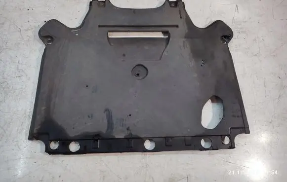 Audi Q5 SQ5 Engine splash shield/under tray 8K1863822