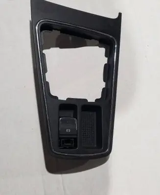 Seat Leon (5F) Center console decorative trim 