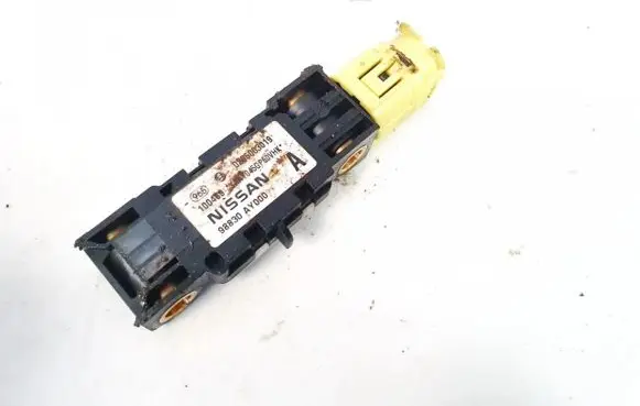 Nissan Primera Airbag deployment crash/impact sensor 98830ay000 0285003019