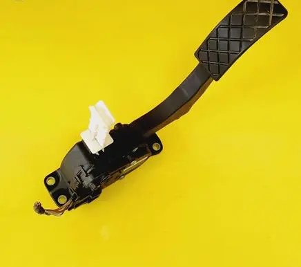 Volkswagen Golf IV Accelerator throttle pedal 6Q1721503C