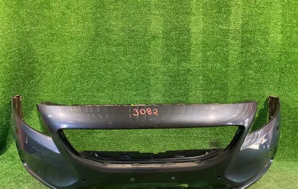 Volvo V40 Front bumper