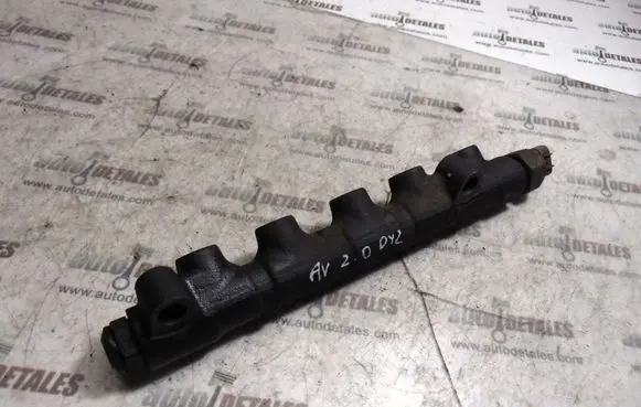 Toyota Avensis T220 Fuel main line pipe