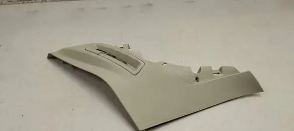 Volvo XC90 (D)pillar trim (top) 31389176
