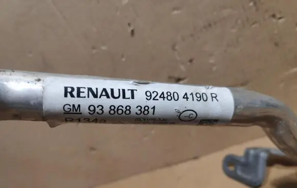 Renault Trafic III (X82) Air conditioning (A/C) pipe/hose 93868381