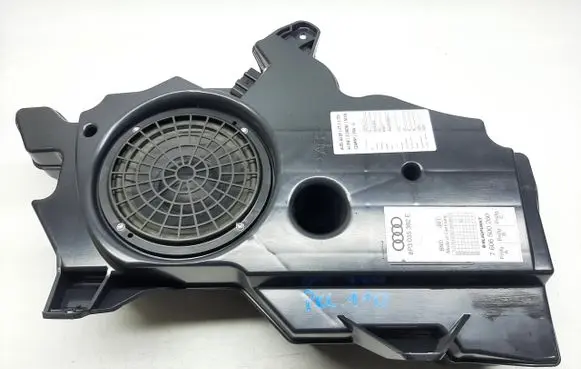 Audi A3 S3 8P Subwoofer speaker 8P3035382E