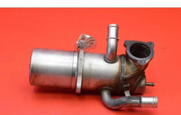 Audi A6 Allroad C7 EGR valve cooler 04L131512A