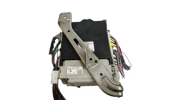 Toyota iQ Comfort/convenience module 8922174090 8273074040