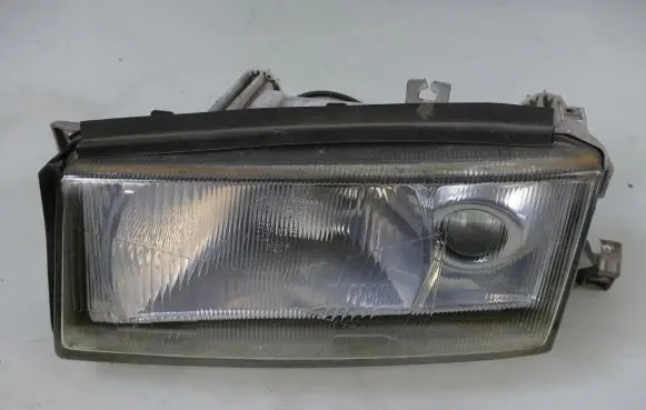 Skoda Octavia Mk1 (1U) Headlight/headlamp