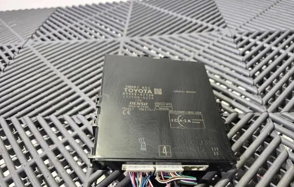 Toyota Prius (XW50) Keyless (KESSY) go control unit/module 8999047130 2325008274