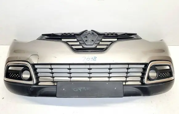 Renault Captur Front bumper 620221421R