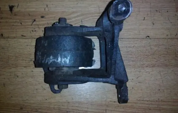 Ford Mondeo MK II Engine mount bracket 93bb6p020cp 93bBB-6p020-AC