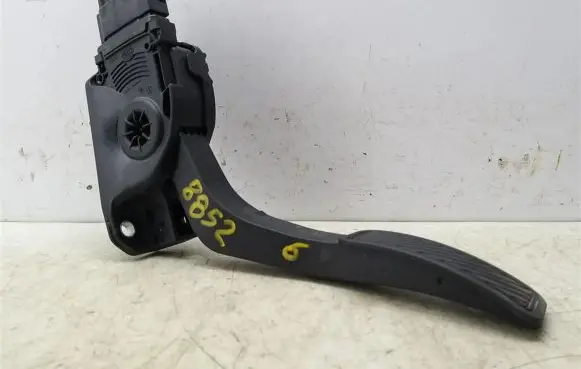 Ford Turneo Courier Accelerator throttle pedal 8V21-9F836-AC
