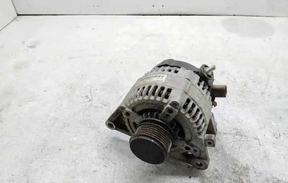 KIA Sportage Generator/alternator 373002A700 30915 MS1042118840
