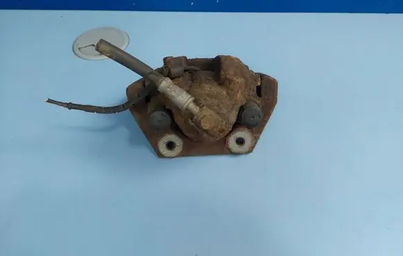 BMW X5 E53 Rear brake caliper 6768444 1166236