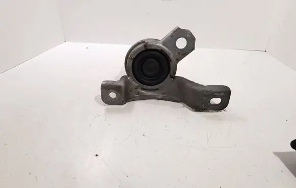 Land Rover Freelander 2 - LR2 Engine mount bracket 7G926F012BA HL8088