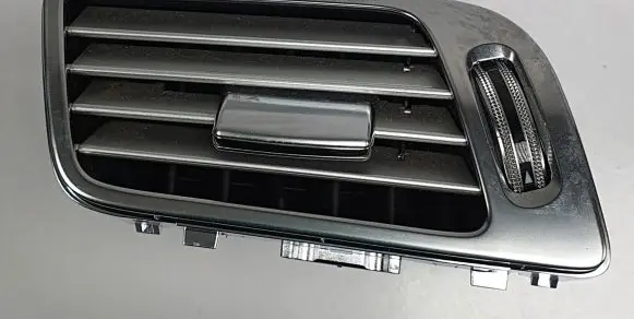 Mercedes-Benz CLS C218 AMG Dashboard side air vent grill/cover trim A2188300154
