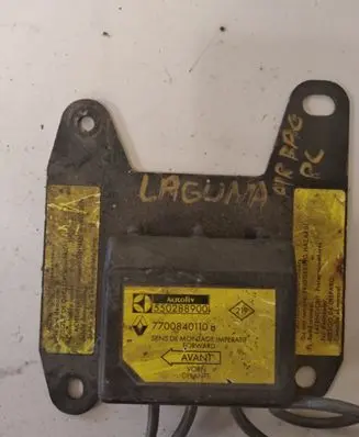 Renault Laguna I Airbag control unit/module 7700840110B