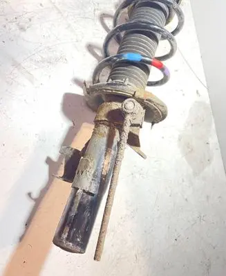 Volvo V40 Front shock absorber with coil spring P31317922