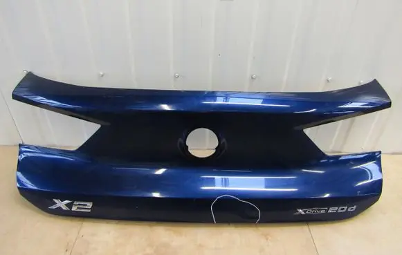 BMW X2 F39 Trunk door license plate light bar 7467655-07