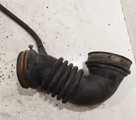 Mitsubishi Lancer Air intake hose/pipe MR993311