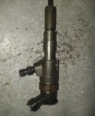 Peugeot 207 Fuel injector 6890508513504 0445110252 01A081408565889