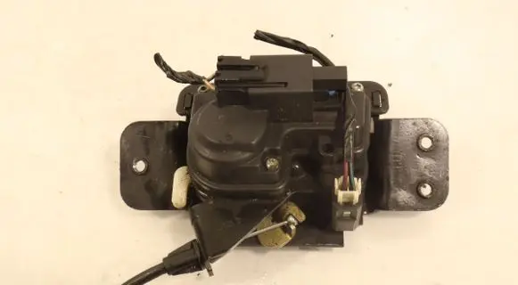 Dodge Caliber Tailgate/trunk/boot lock/catch/latch 