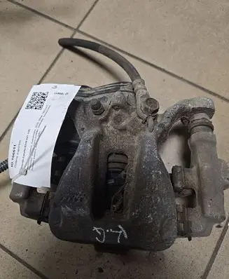 Toyota C-HR I Rear brake caliper