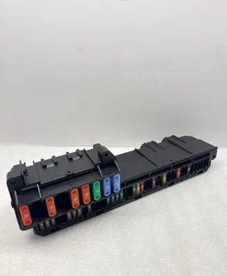 BMW 5 E60 E61 Fuse module 6957330