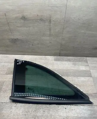 Opel Astra K Rear side window 43R011595 E000199