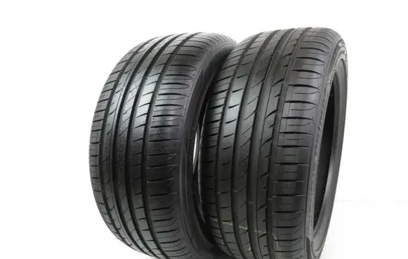 Volkswagen Golf V R16 summer tire 